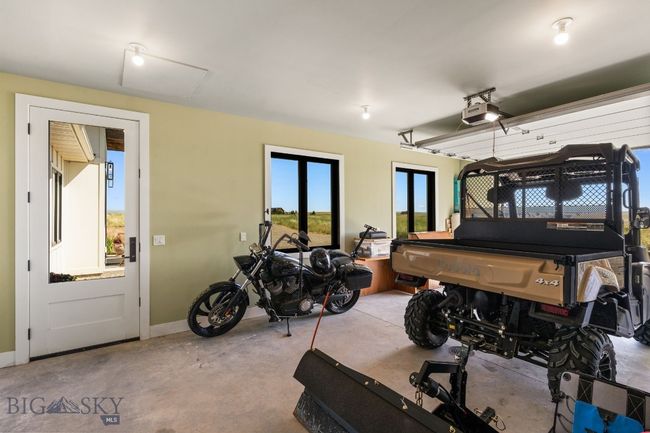 Garage | Image 57
