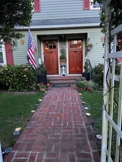 23-21 Shields St, Newport, RI, 02840-4316 | Card Image