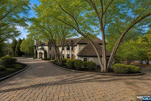 66 Hoover Dr, Cresskill, NJ, 07626-1706 | Card Image