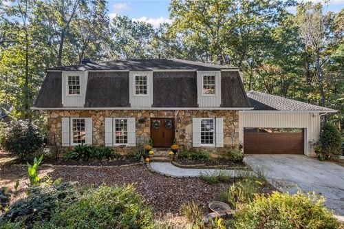 520 Niagara Cir, Alpharetta, GA, 30022-5442 | Card Image