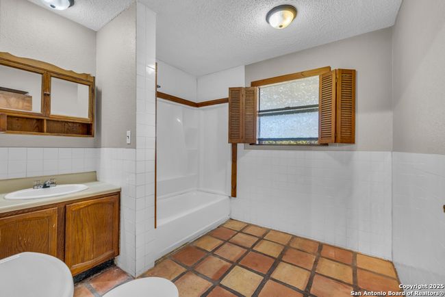 500 Line Camp Loop, House other with 3 bedrooms, 3 bathrooms and null parking in Spring Branch TX | Image 28