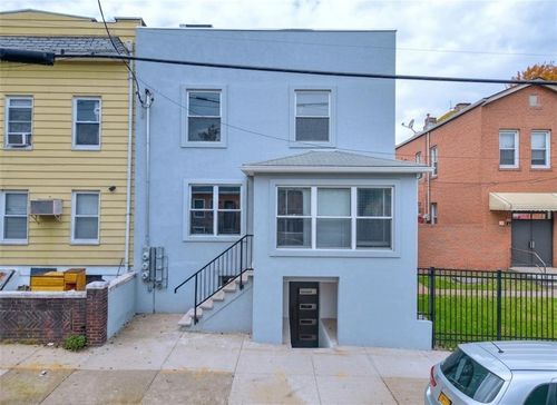 189 Saint Marys Ave, Staten Island, NY, 10305-1714 | Card Image