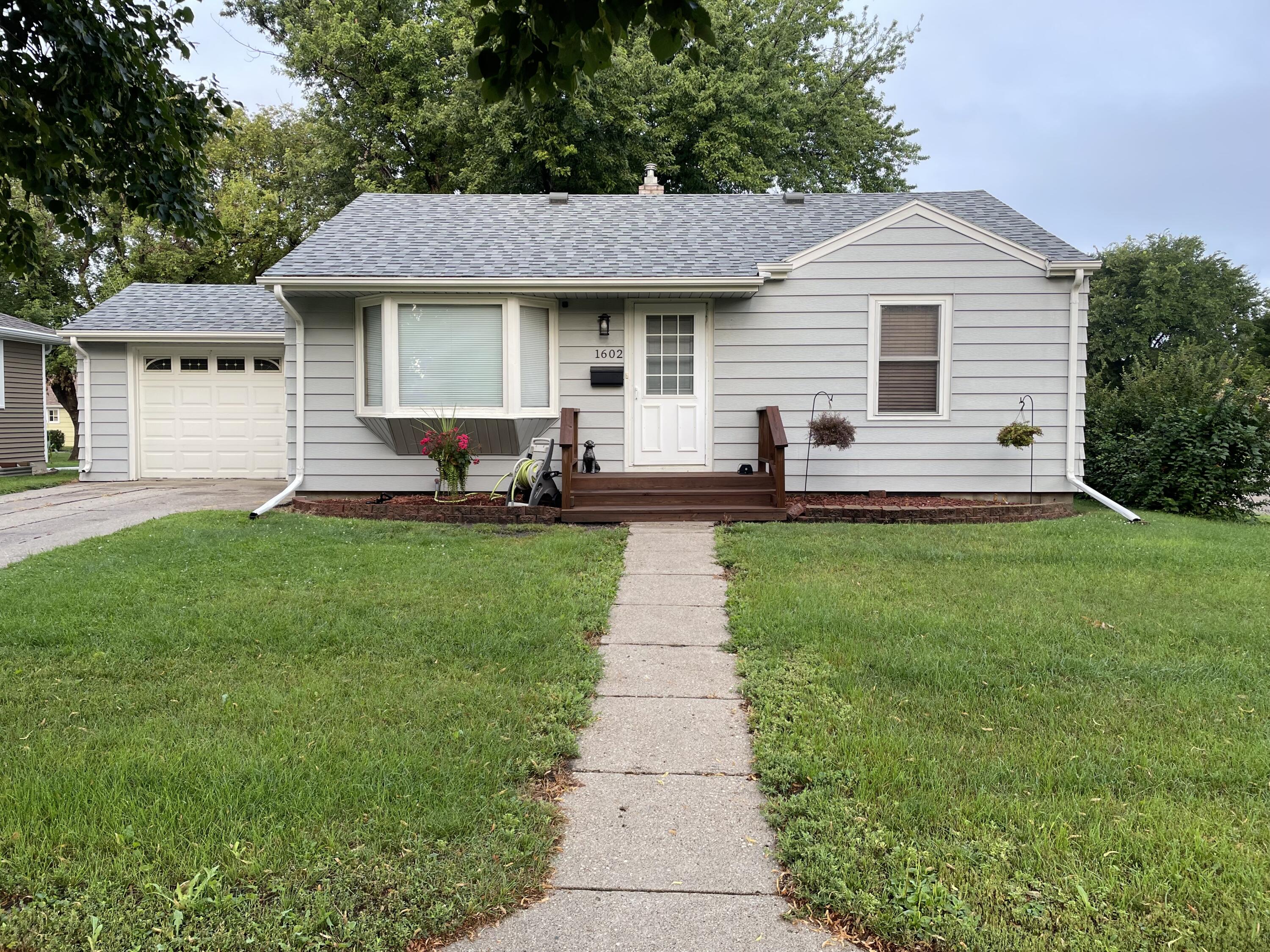 3rd St, Aberdeen, SD 57401