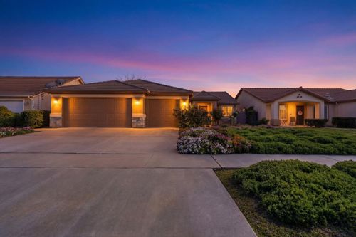 1403 Castoro Way, Hanford, CA, 93230-8157 | Card Image