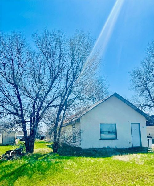 0 New York St, Chinook, MT, 59523 | Card Image