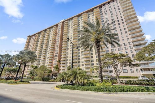 614-251 174th St, Sunny Isles Beach, FL, 33160 | Card Image