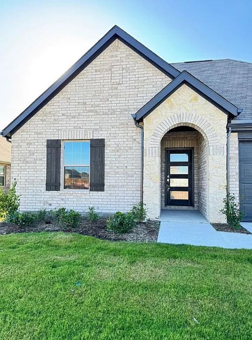 3300 Kingdom Dr, Denton, TX, 76208-2737 | Card Image