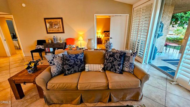 2. couch bed pat | Image 12