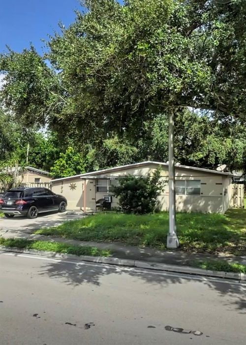 5801 Sheridan St, Hollywood, FL, 33021-3243 | Card Image