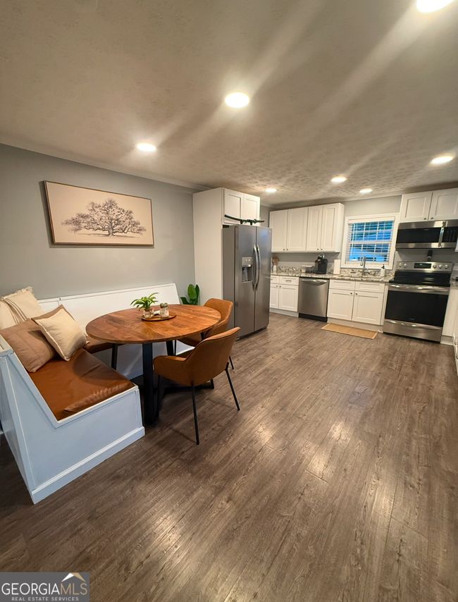 6084 Lights Ferry Rd, House other with 2 bedrooms, 2 bathrooms and null parking in Flowery Branch GA | Image 8