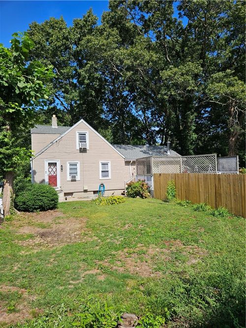 46 Sweet Street, Warwick, RI, 02889 | Card Image