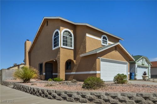 549 Tabony Ave, Henderson, NV, 89011-4398 | Card Image