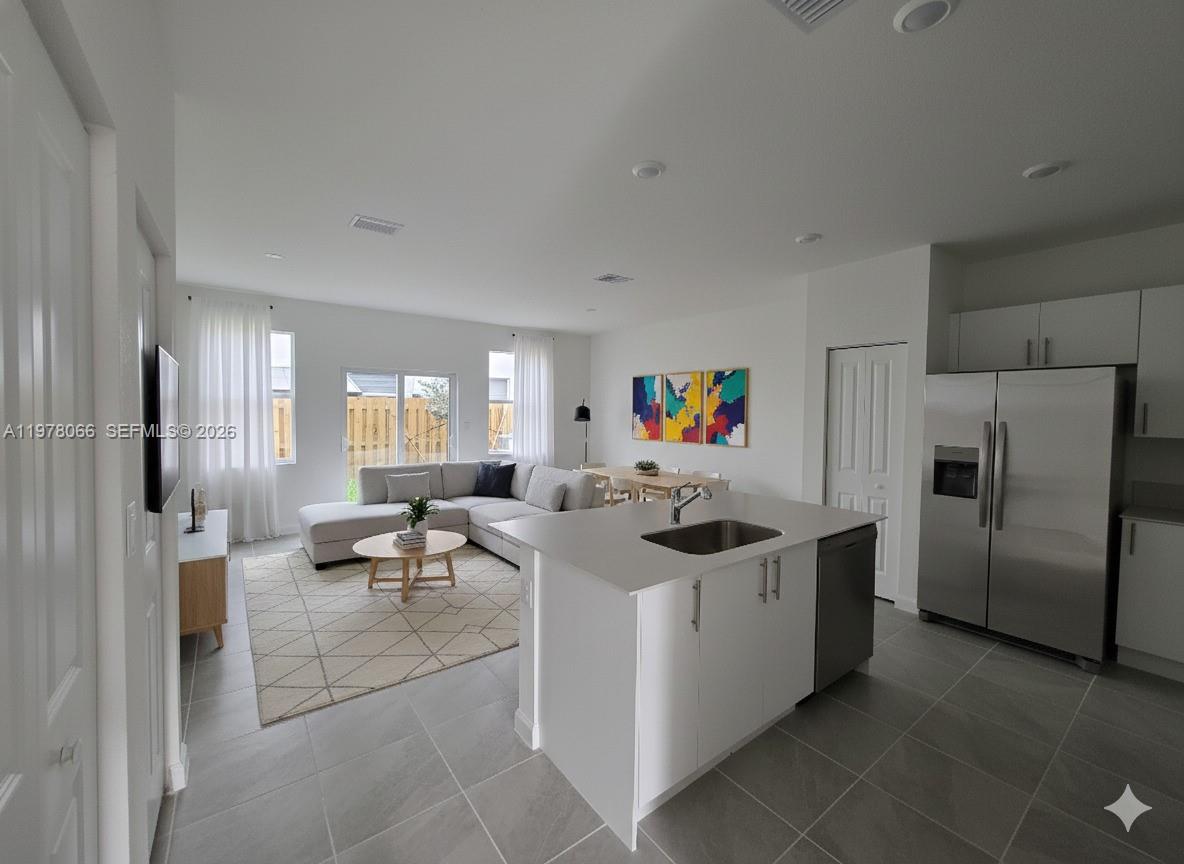 Residential Lease in Florida City 2
