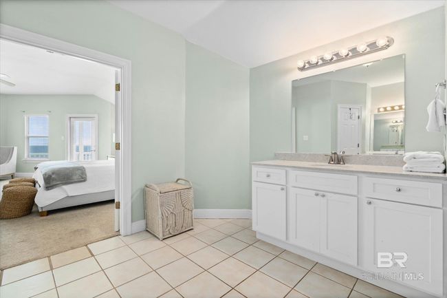 Bathroom | Image 25