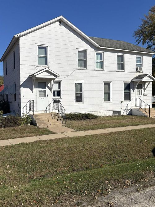 512-506-512 Commercial St, Central City, IA, 52214 | Card Image