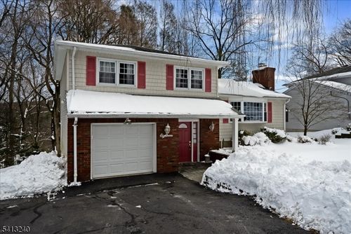 18 Stony Hill Ct, Butler, NJ, 07405-1936 | Card Image