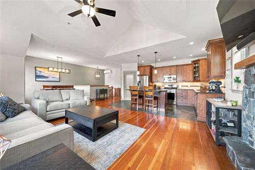 4820 Bridgewood Close, Nanaimo, BC, V9V0A1 | Card Image