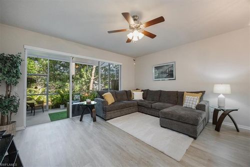 15809 Marcello Cir, NAPLES, FL, 34110-2833 | Card Image