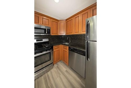 la06-45 Fairfield Way, Commack, NY, 11725-3418 | Card Image