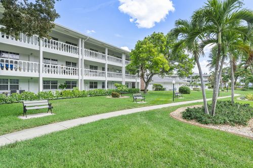 f124-5208 Ne 24th Ter, Fort Lauderdale, FL, 33308-3967 | Card Image