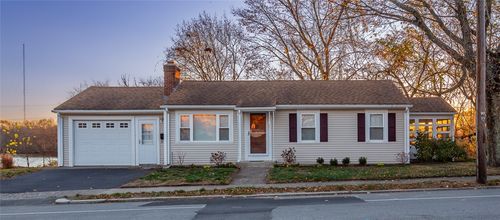 100 Roger Williams Avenue, East Providence, RI, 02916 | Card Image