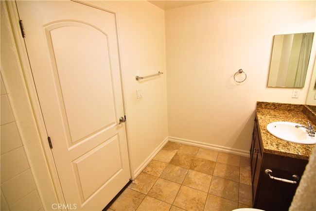 APT-508 - 629 Traction Ave, Condo with 2 bedrooms, 2 bathrooms and 2 parking in Los Angeles CA | Image 23