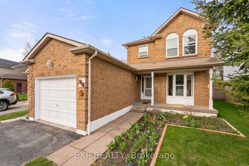 26 Kyle Cres, Keswick, ON, L4P3P5 | Card Image