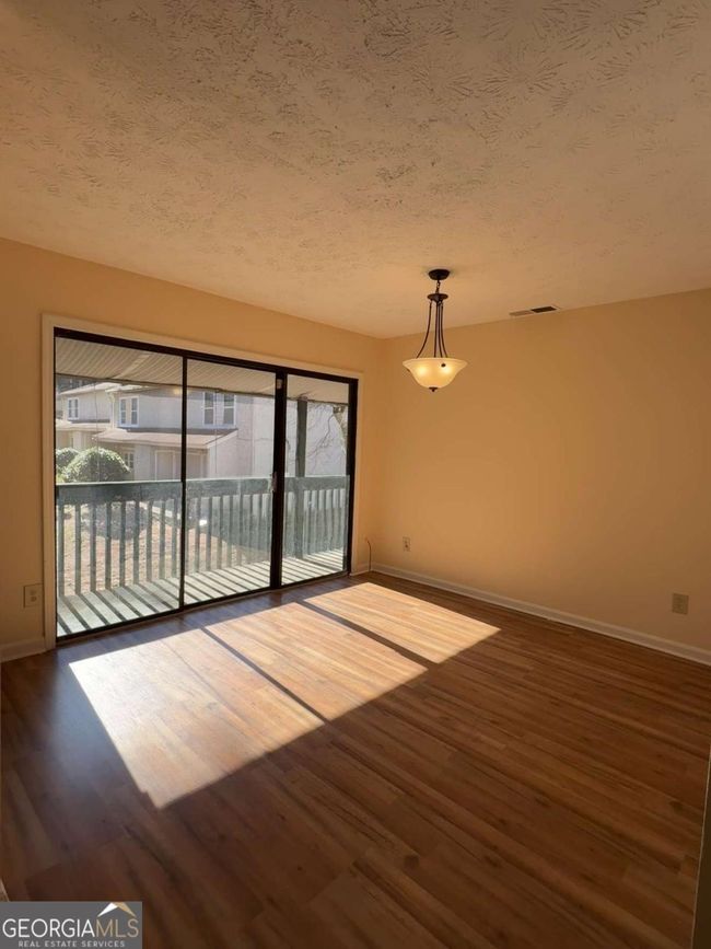 APT-303 - 3575 Oakvale Rd, Condo with 4 bedrooms, 2 bathrooms and 2 parking in Decatur GA | Image 6