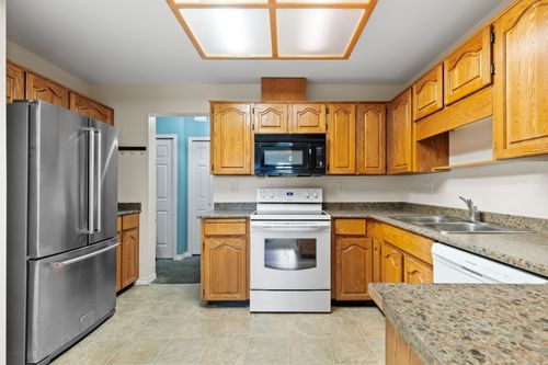 306-32823 Landeau Pl, Abbotsford, BC, V2S6S6 | Card Image