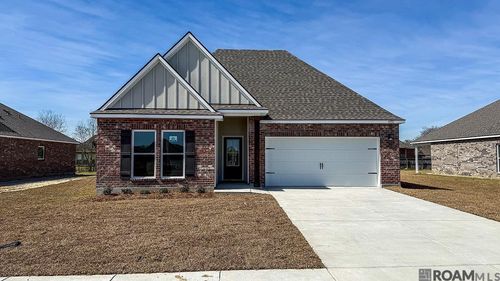 6951 Brook Hollow Dr, Zachary, LA, 70791-4585 | Card Image