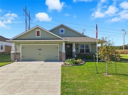 738 W 54th St, Sand Springs, OK, 74063-3396 | Card Image