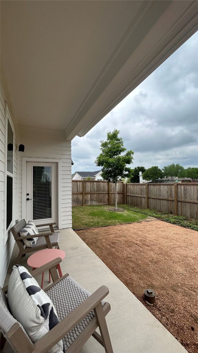 APT-1305 - 2205 N Bonnie Brae St, House other with 2 bedrooms, 2 bathrooms and null parking in Denton TX | Image 10