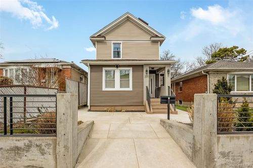 2-22011 139th Ave, Springfield Gardens, NY, 11413-2712 | Card Image
