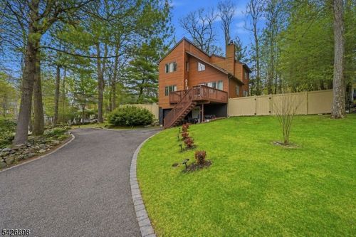 30 Eatontown Rd, Hewitt, NJ, 07421-1610 | Card Image