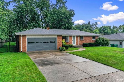 709 Redbud Ln, New Castle, IN, 47362-1663 | Card Image
