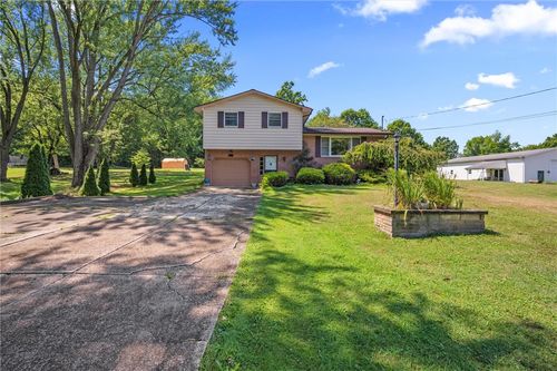 545 Bedford Rd, West Middlesex, PA, 16159-2613 | Card Image