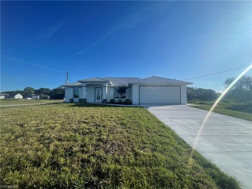 8050 Salem Cir, LABELLE, FL, 33935 | Card Image