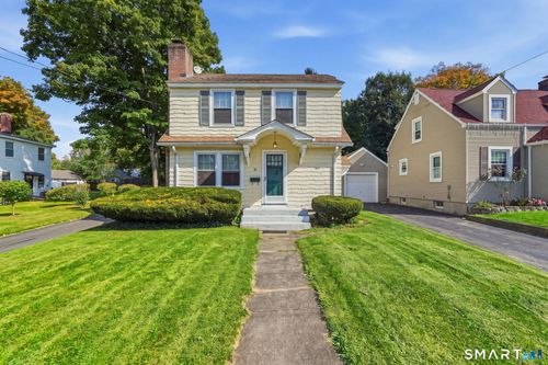 31 Starkweather St, Manchester, CT, 06042-3213 | Card Image