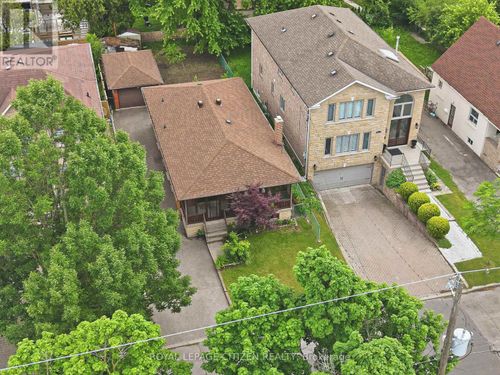 59 Otonabee Ave, North York, ON, M2M2S5 | Card Image