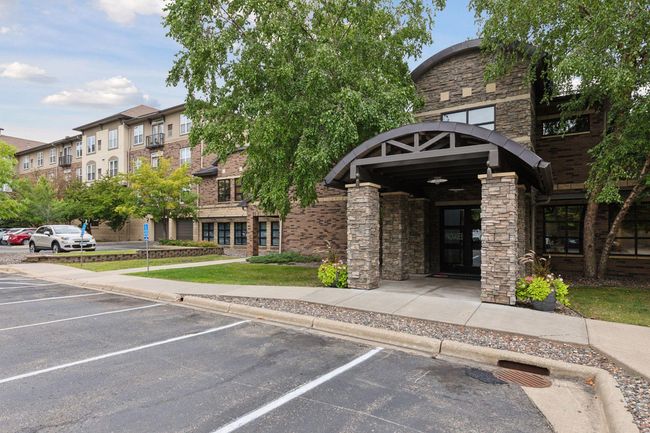 APT-1210 - 13560 Technology Dr, Condo with 2 bedrooms, 2 bathrooms and null parking in Eden Prairie MN | Image 35
