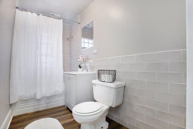 2ND FULL BATH | Image 14