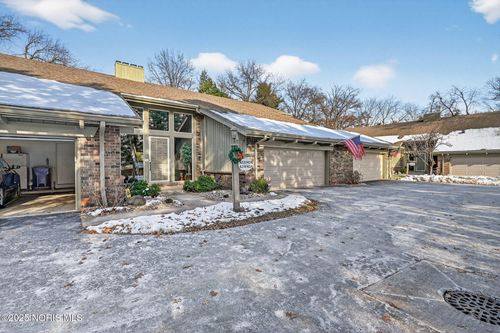 4216 Stonehenge Dr, Sylvania, OH, 43560-3431 | Card Image