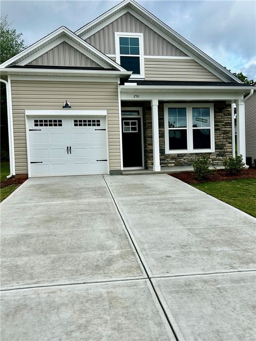 250 Brown Cir, Easley, SC, 29642-1782 | Card Image