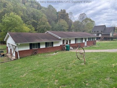 22 Carol Drive, House other with 3 bedrooms, 1 bathrooms and null parking in Hurricane WV | Image 2