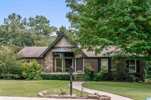 909 Autumn Chase Dr, Birmingham, AL, 35206-3004 | Card Image