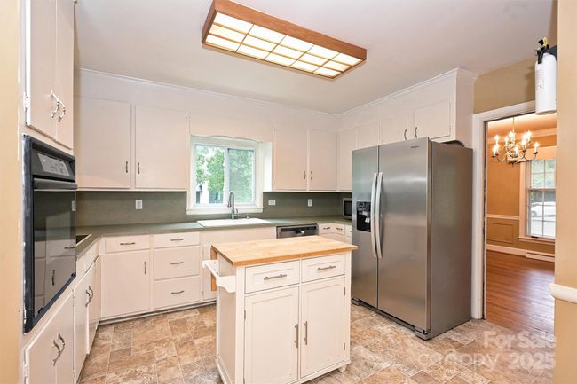 Kitchen | Image 14