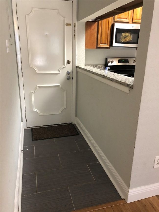 APT-123 - 806 W 24 Th St, Condo with 1 bedrooms, 2 bathrooms and 1 parking in Austin TX | Image 4