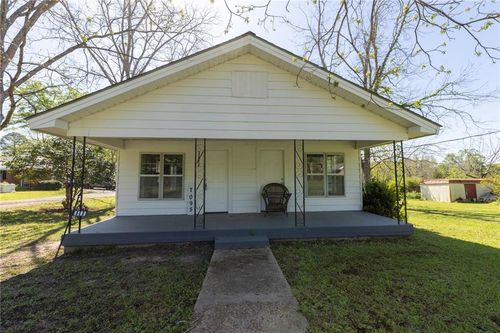 7095 Highway 123, Dry Prong, LA, 71423-4357 | Card Image