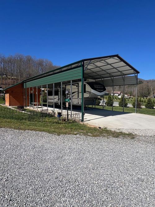 415 Hyde Town Road, Robbinsville, NC, 28734 | Card Image