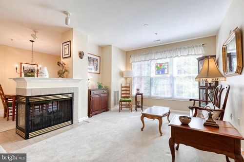 257c-400 Symphony Cir, HUNT VALLEY, MD, 21030-2066 | Card Image